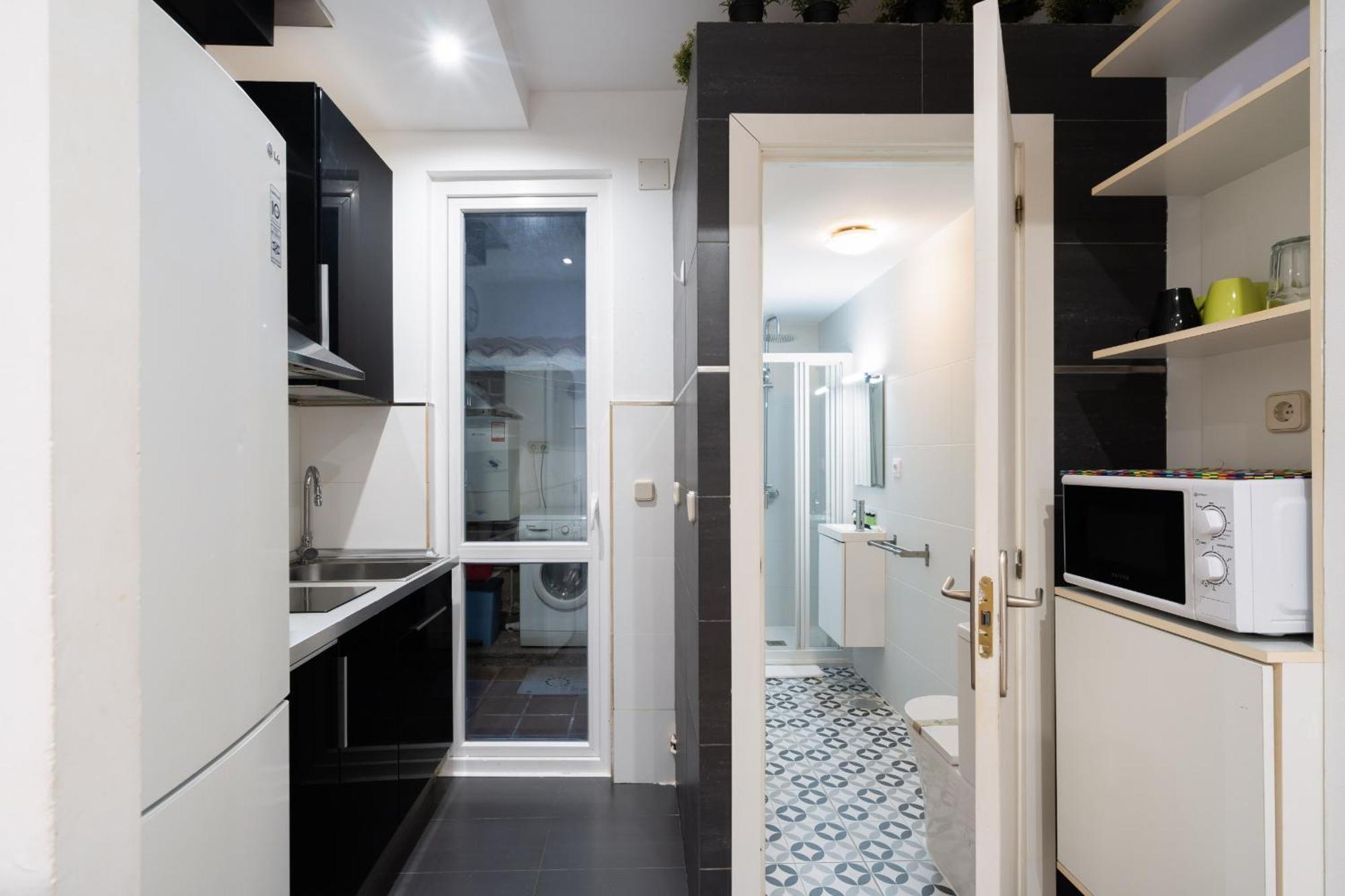 Apartamento En La Plaza De Lavapies Alquiler Temporal Мадрид Экстерьер фото