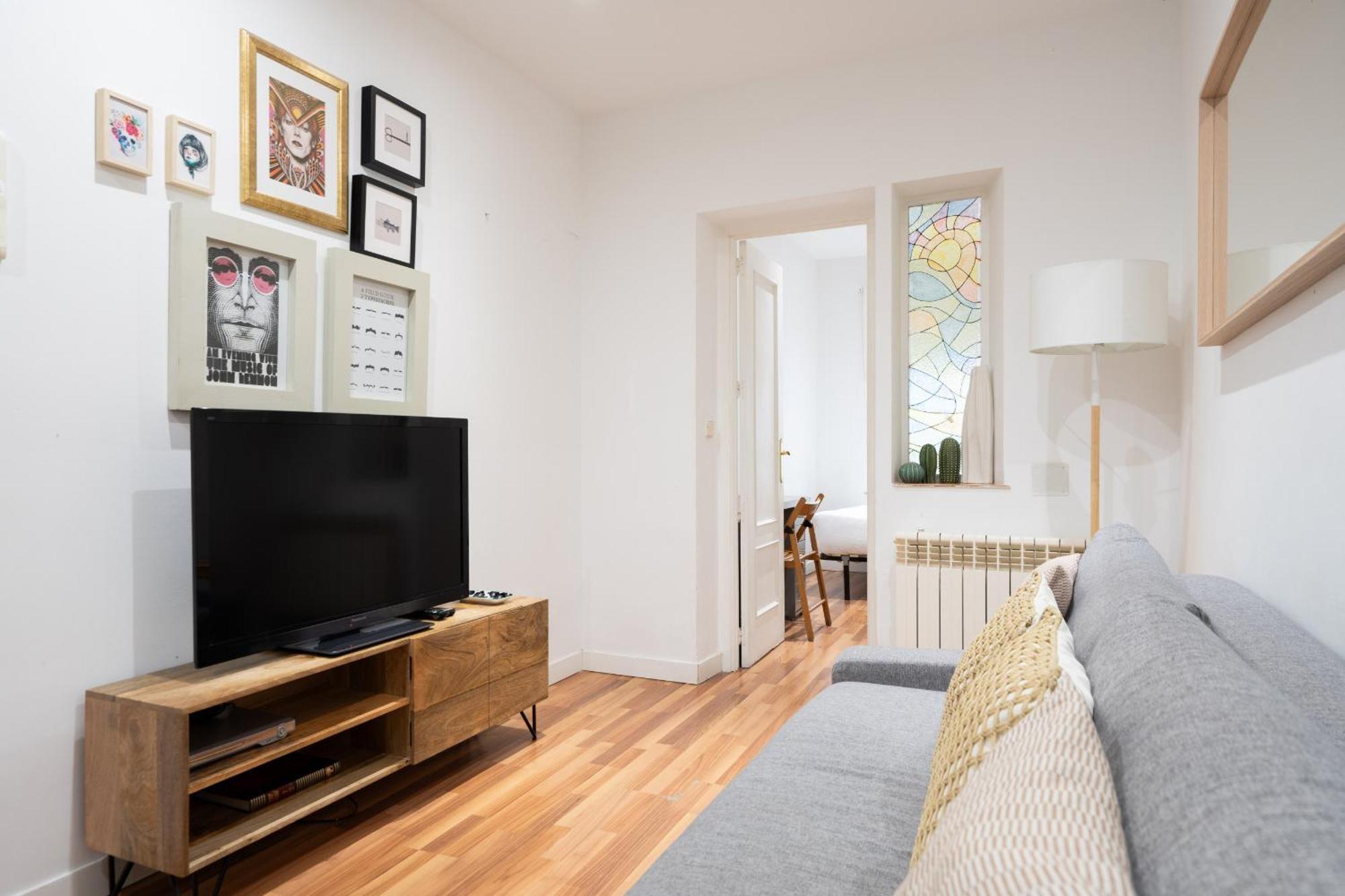 Apartamento En La Plaza De Lavapies Alquiler Temporal Мадрид Экстерьер фото