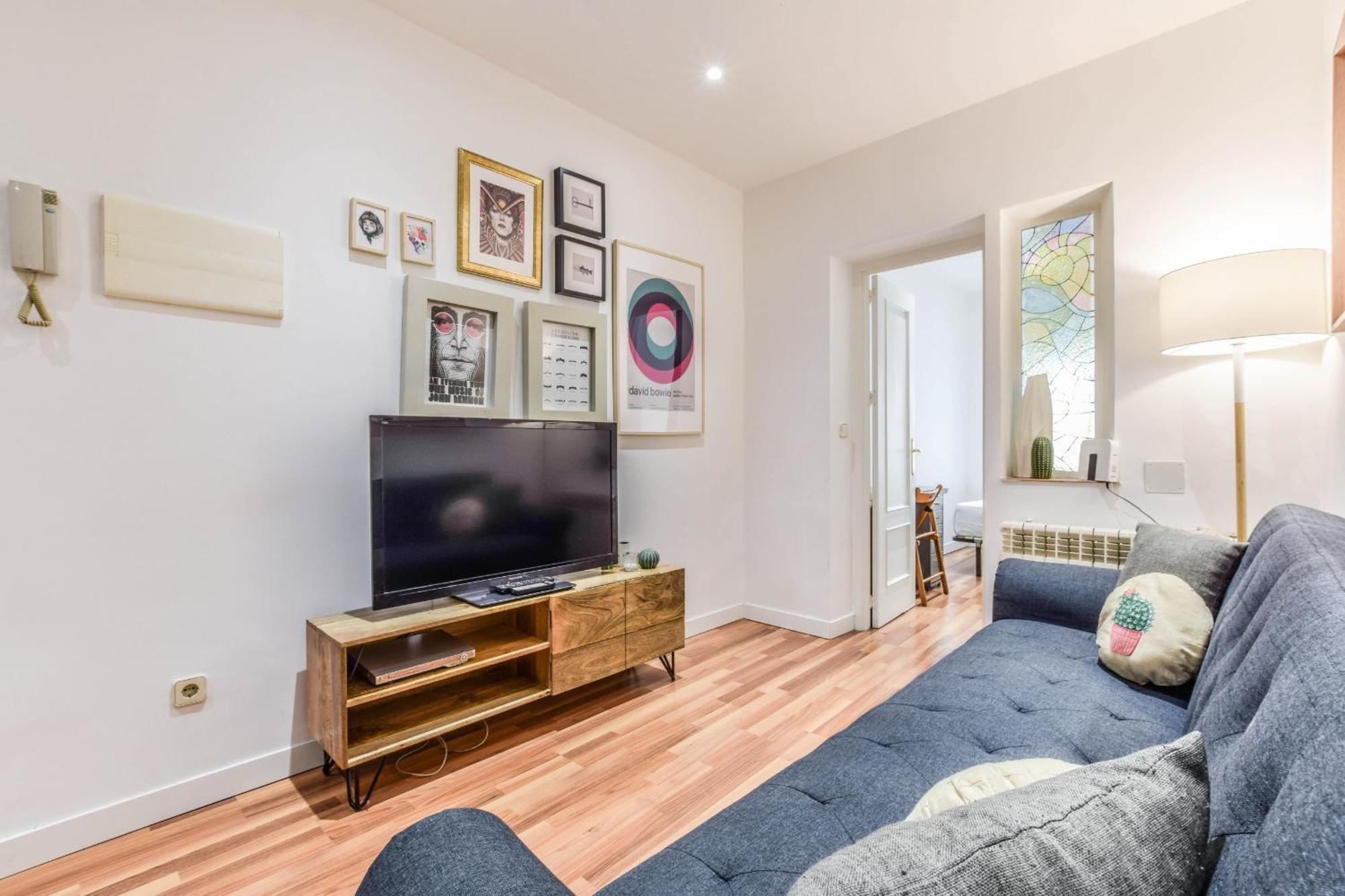 Apartamento En La Plaza De Lavapies Alquiler Temporal Мадрид Экстерьер фото